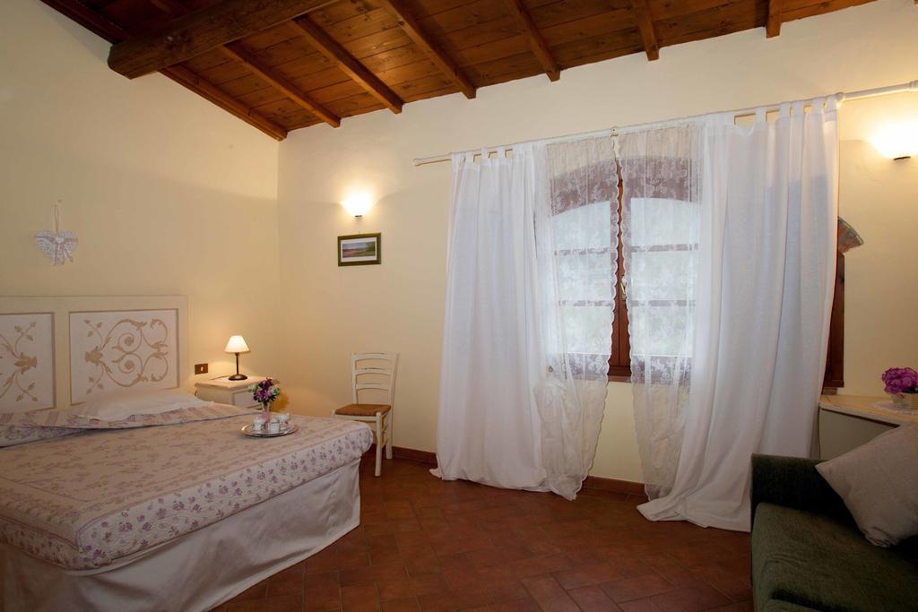 Agriturismo Le Buche Di Viesca Реджело Стая снимка