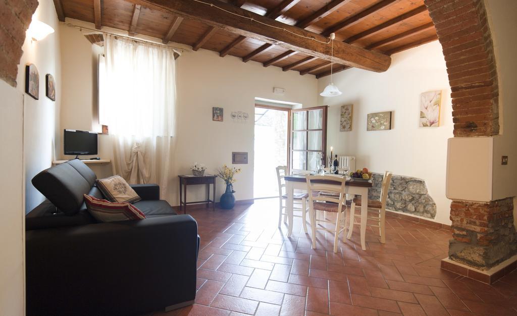 Agriturismo Le Buche Di Viesca Реджело Екстериор снимка
