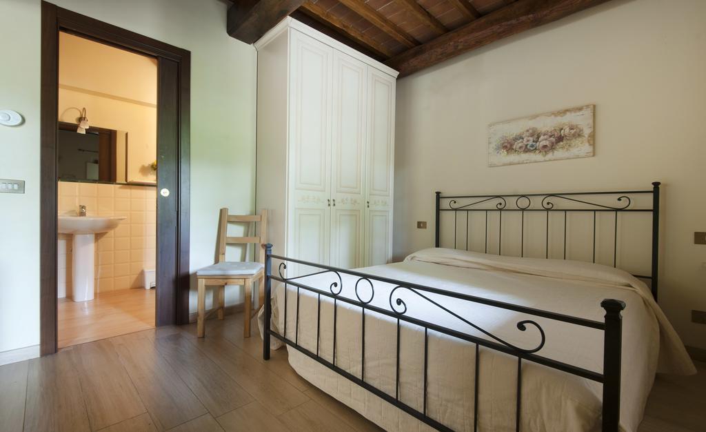 Agriturismo Le Buche Di Viesca Реджело Екстериор снимка