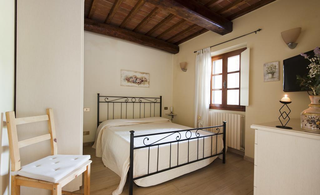 Agriturismo Le Buche Di Viesca Реджело Екстериор снимка