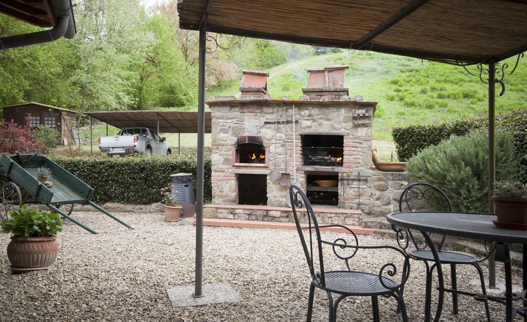 Agriturismo Le Buche Di Viesca Реджело Екстериор снимка